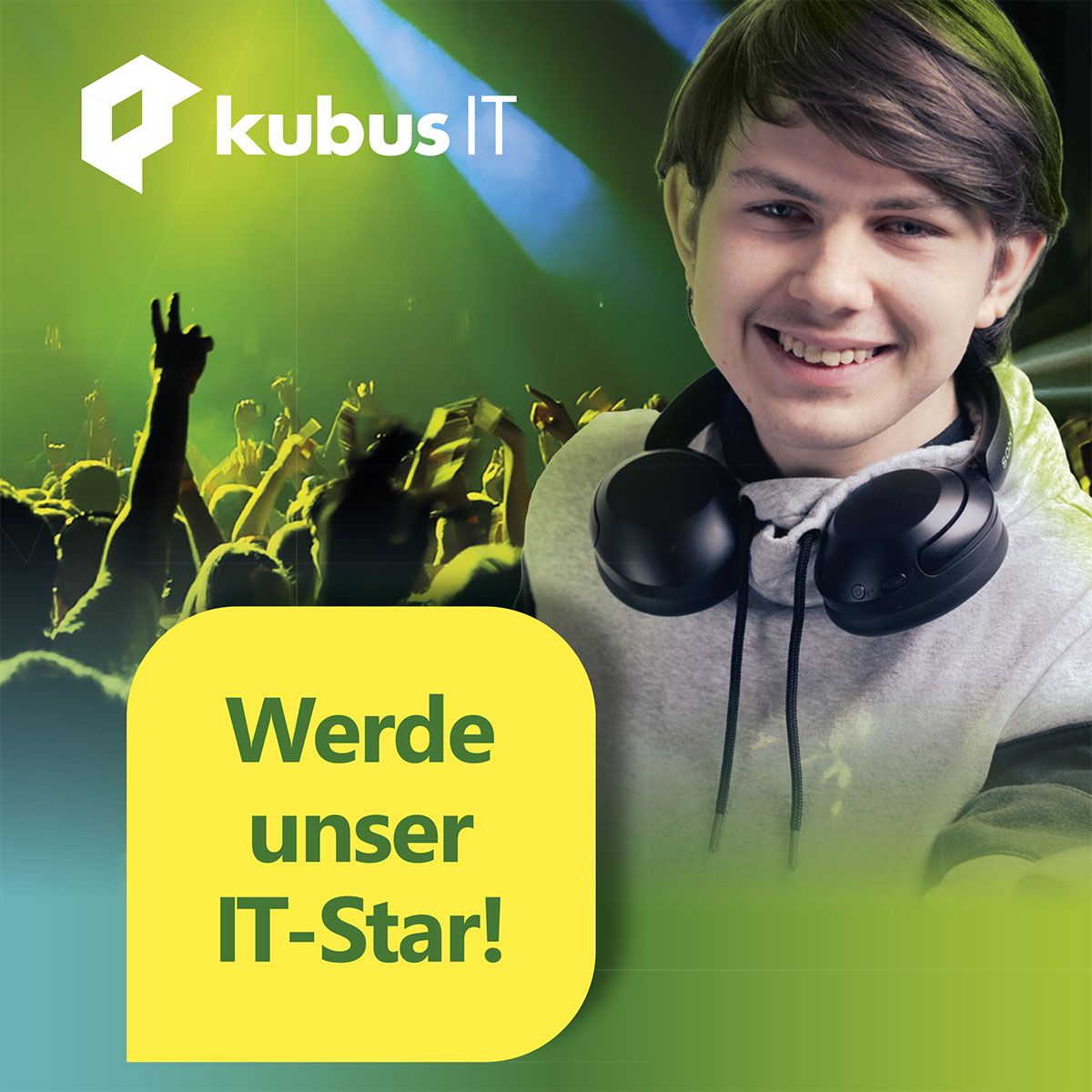 Teaser Quadrat verlinkt, Vorschau auf 6-seitige kubus IT Faltblätter; Hintergrund Menschenmenge Konzertsituation in grünes Licht getaucht, Vordergrund junger Mann mit großen Kopfhörern um Nacken; davor Slogan auf knallgelben Untergrund